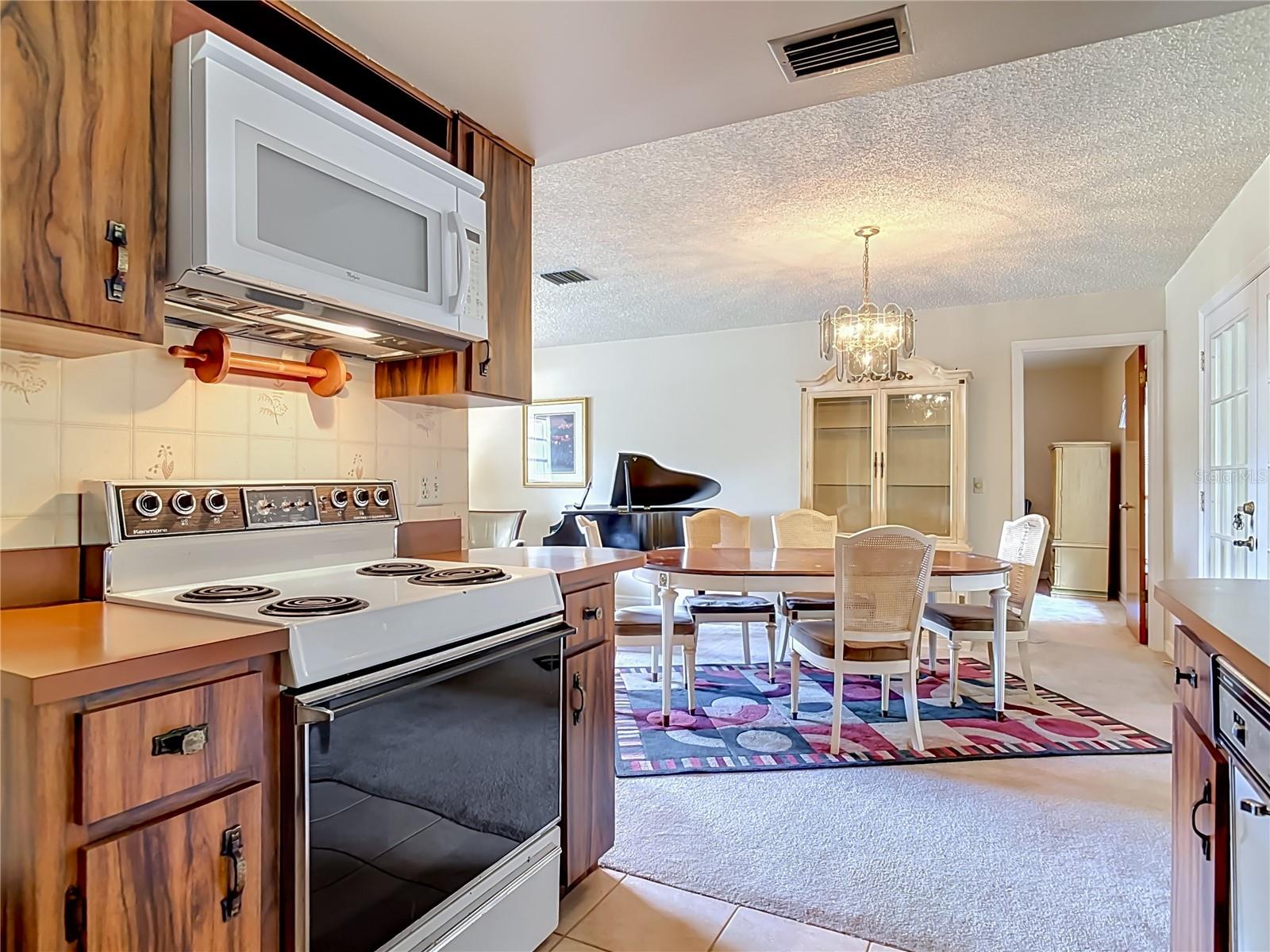 5429 - DELTONA LAKES UNIT 20 - Residential