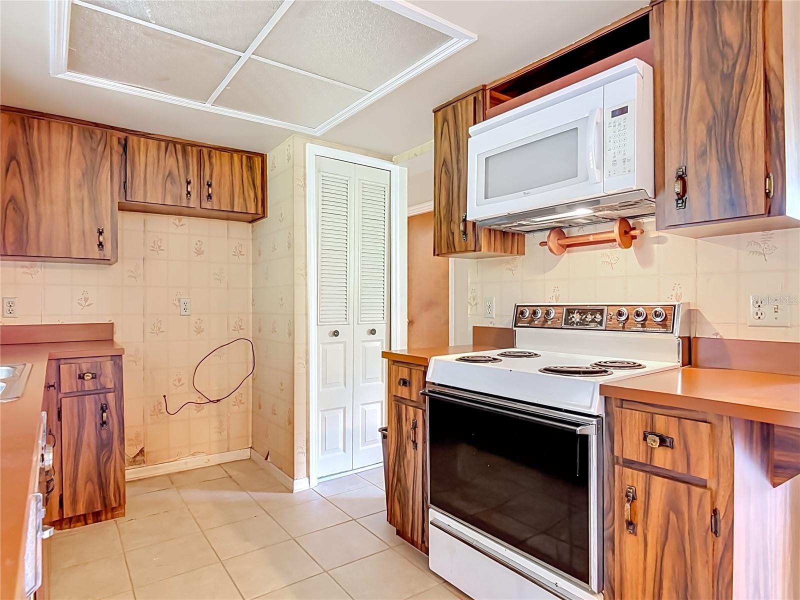 5429 - DELTONA LAKES UNIT 20 - Residential