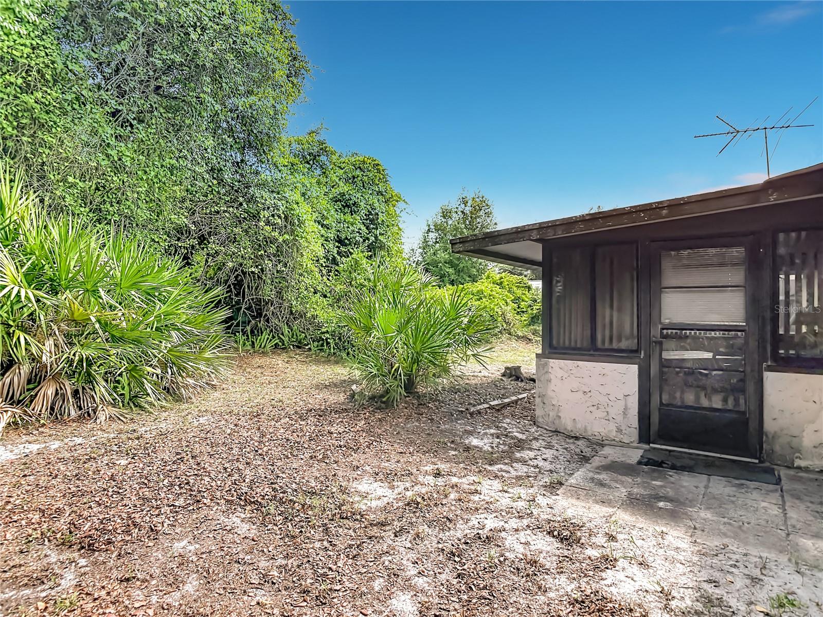5429 - DELTONA LAKES UNIT 20 - Residential