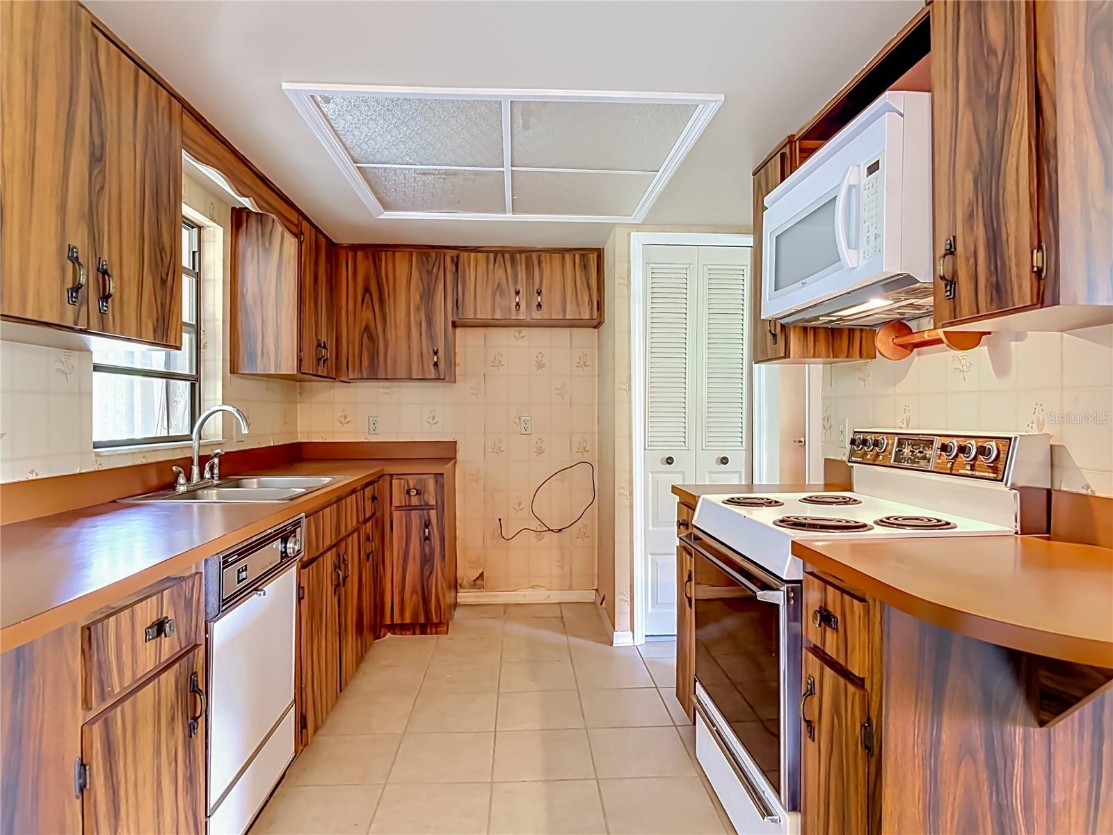 5429 - DELTONA LAKES UNIT 20 - Residential