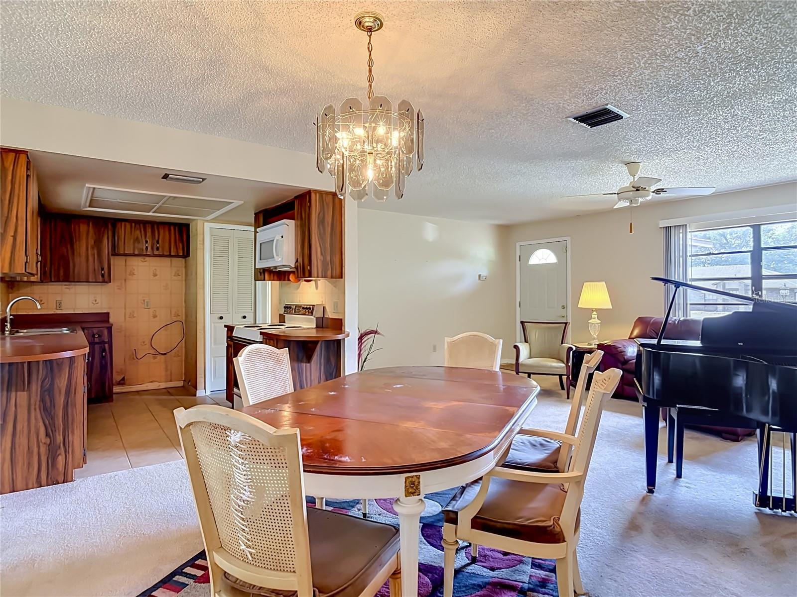5429 - DELTONA LAKES UNIT 20 - Residential