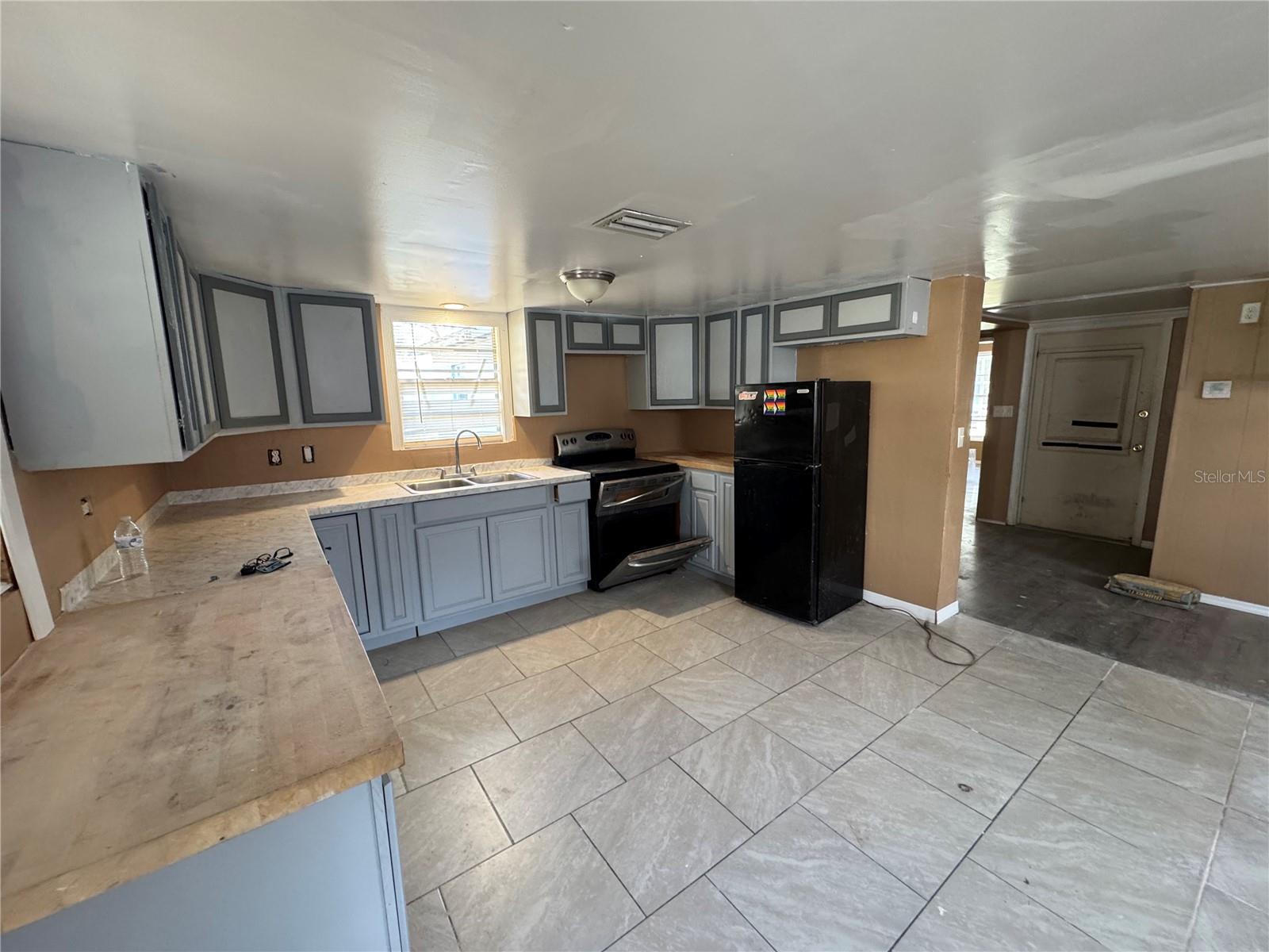 GRAPELAND PARK - Residential