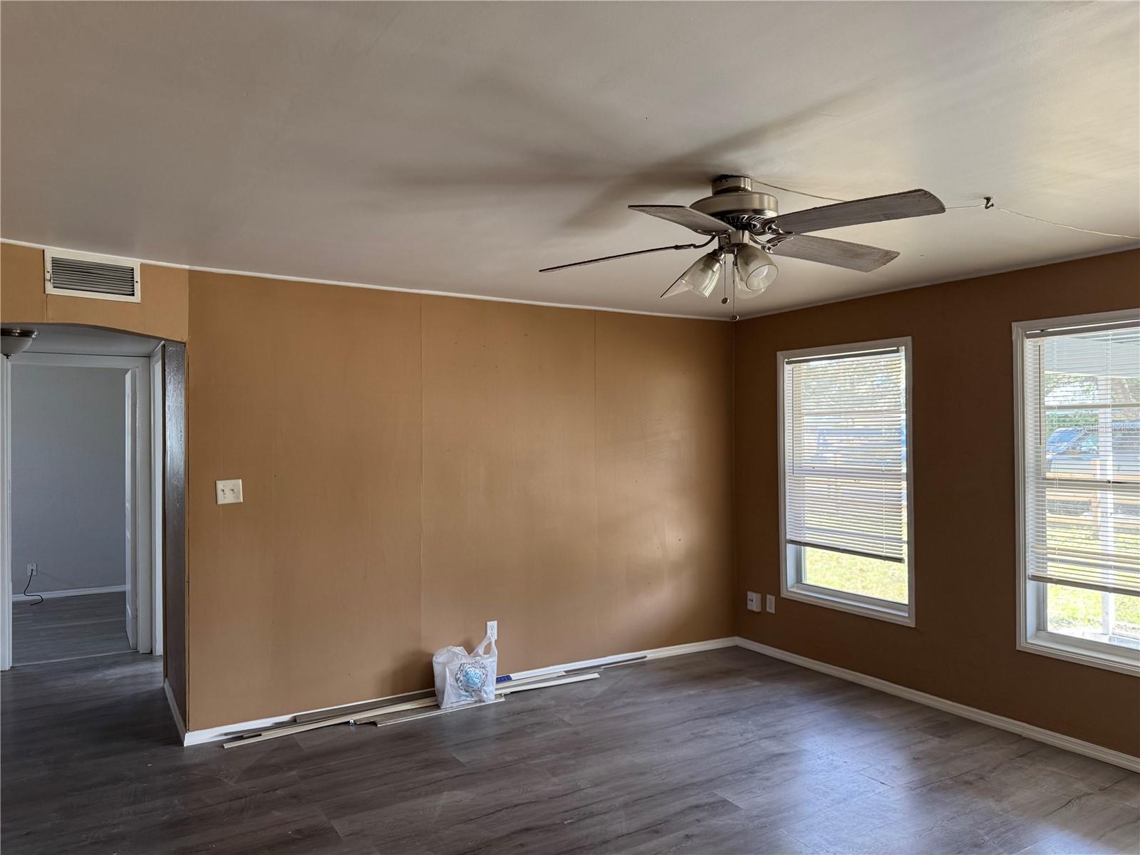 GRAPELAND PARK - Residential