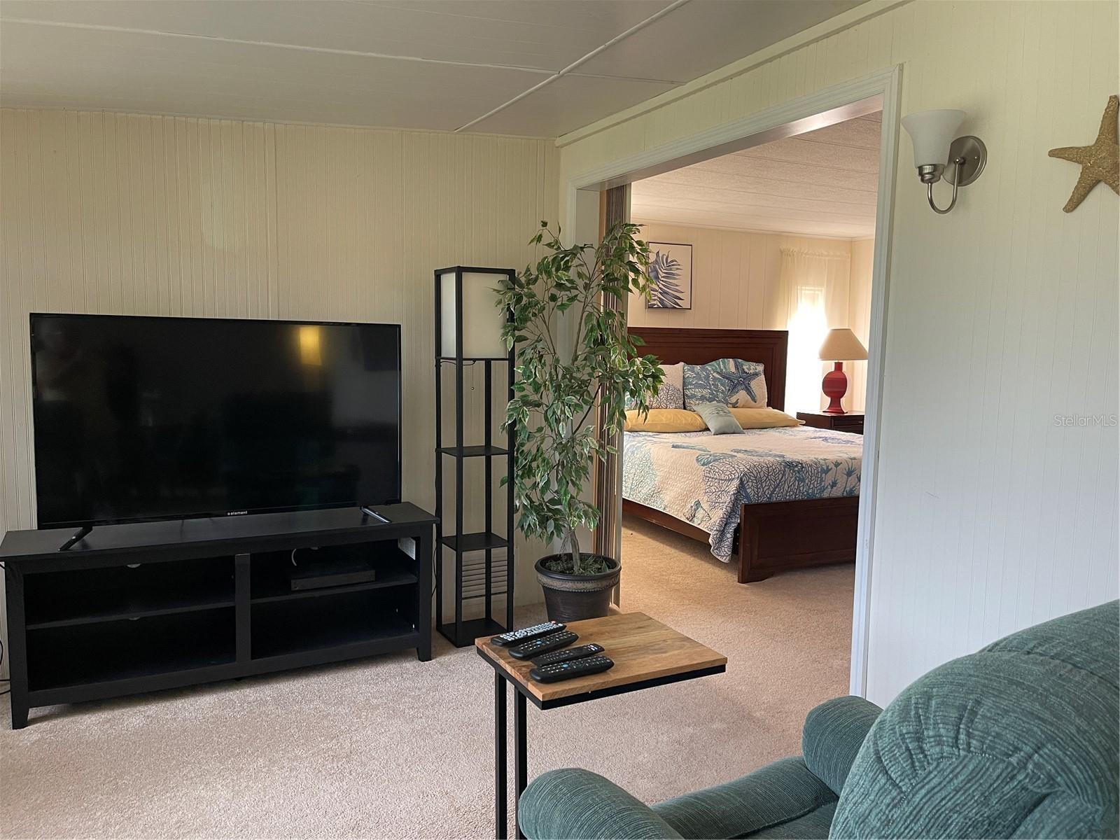 CONTINENTAL COUNTRY CLUB - Residential