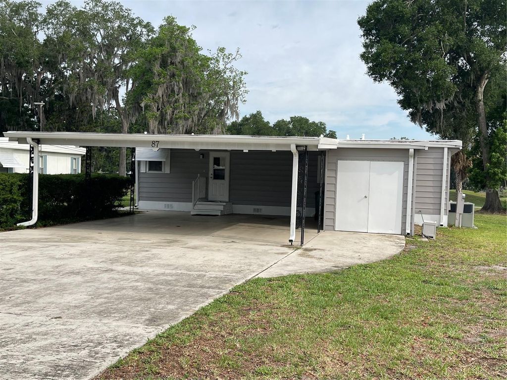 Photo of 87 N Bobwhite Road, Wildwood, FL 34785 (MLS # G5112210)