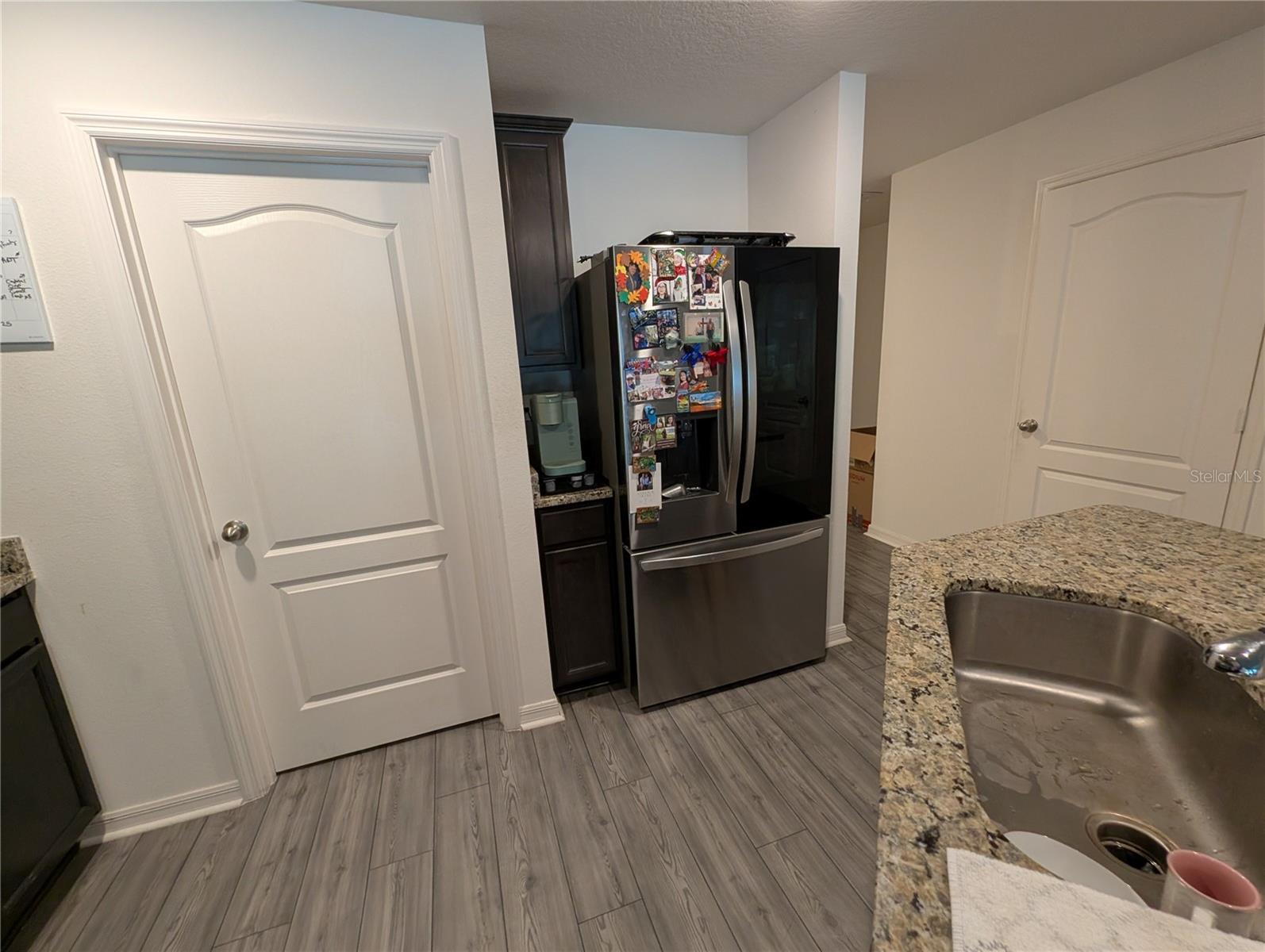 HAMLETS/TAVARES - Residential