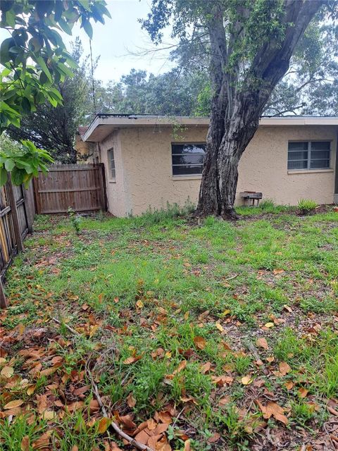 A home in SEMINOLE