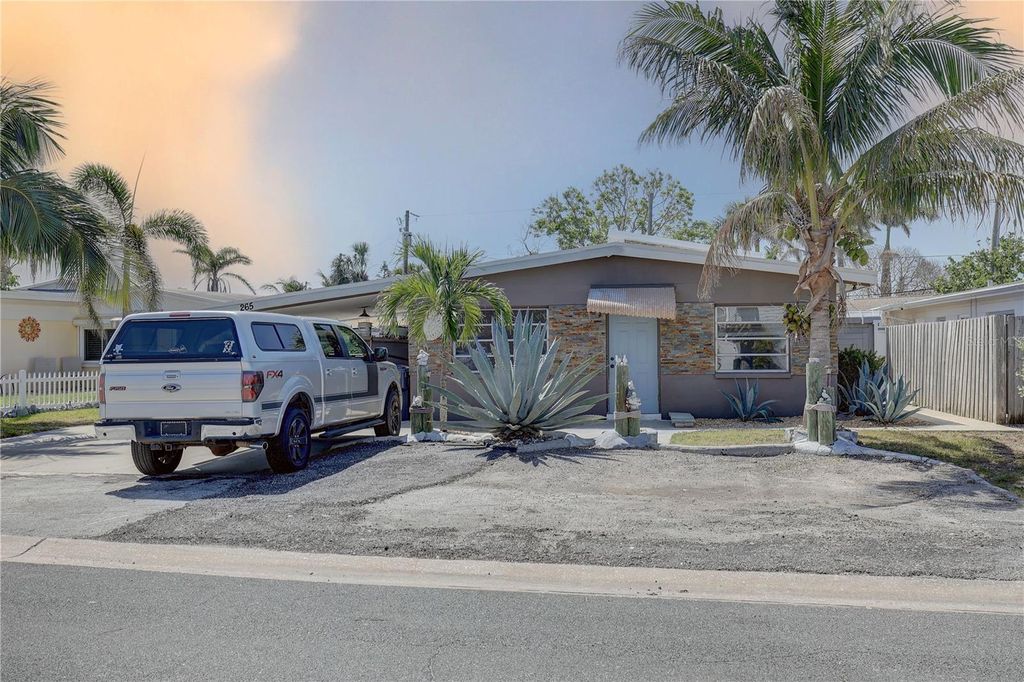 Photo of 265 115th Avenue, Treasure Island, FL 33706 (MLS # TB8386220)