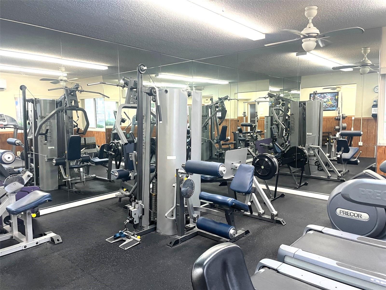 IMPERIAL POINT CONDO - Residential