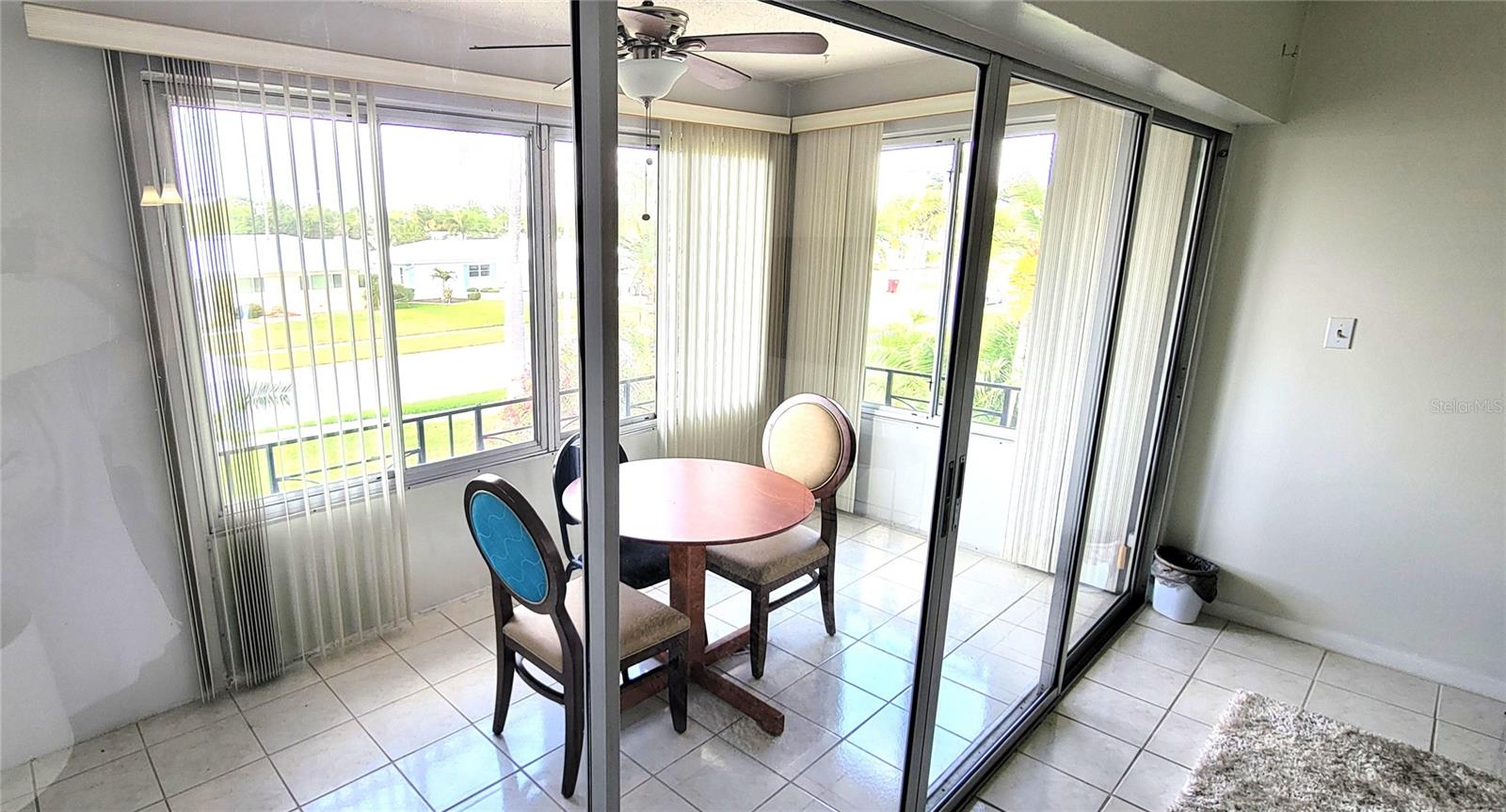 IMPERIAL POINT CONDO - Residential