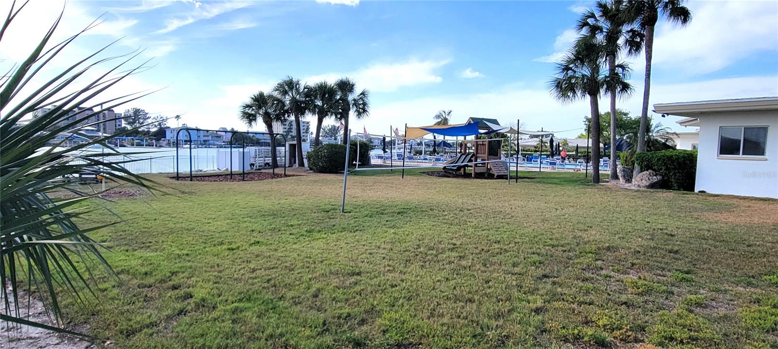 IMPERIAL POINT CONDO - Residential