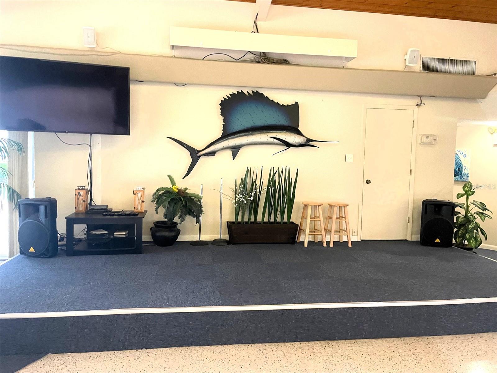 IMPERIAL POINT CONDO - Residential