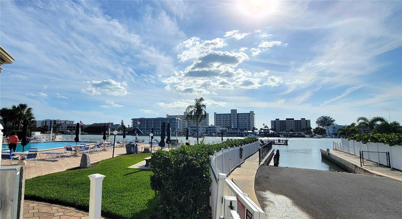 IMPERIAL POINT CONDO - Residential