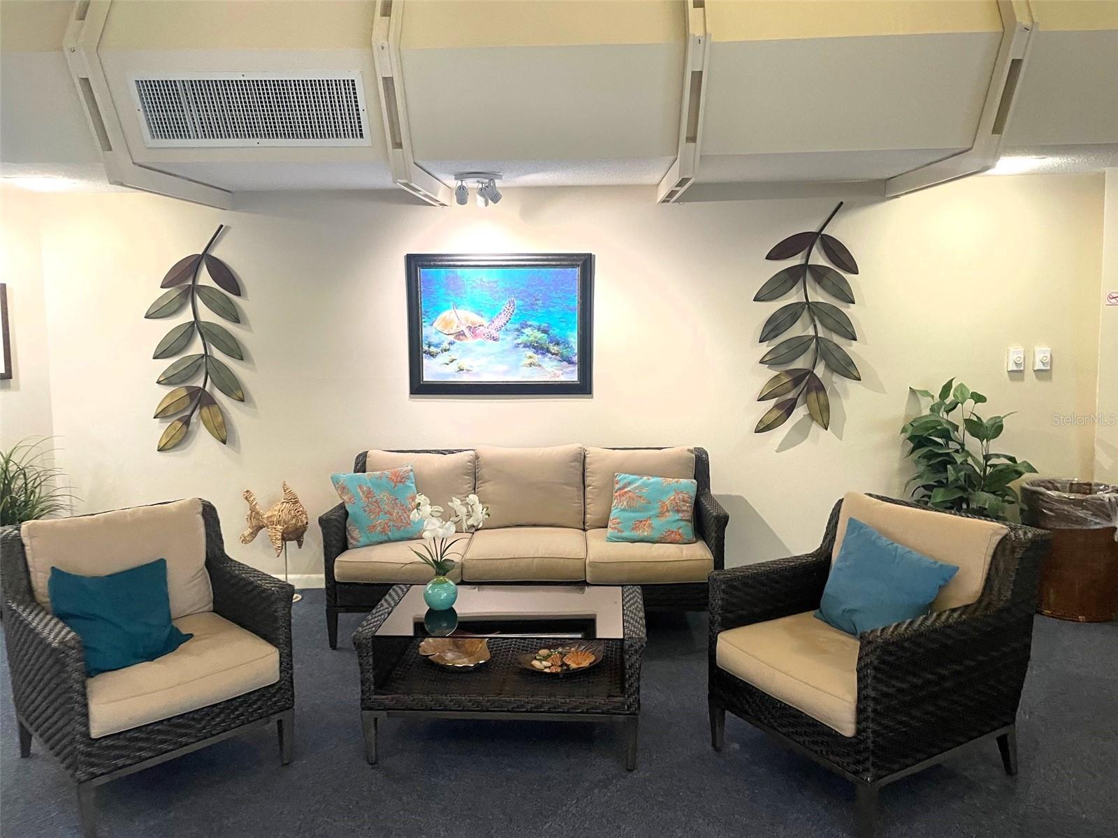 IMPERIAL POINT CONDO - Residential