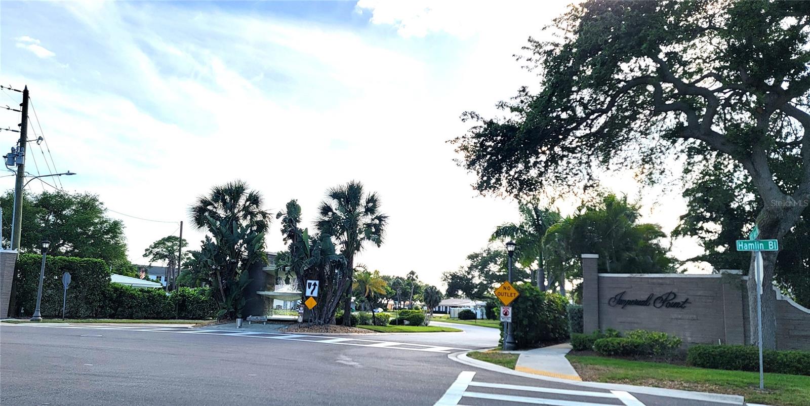 IMPERIAL POINT CONDO - Residential