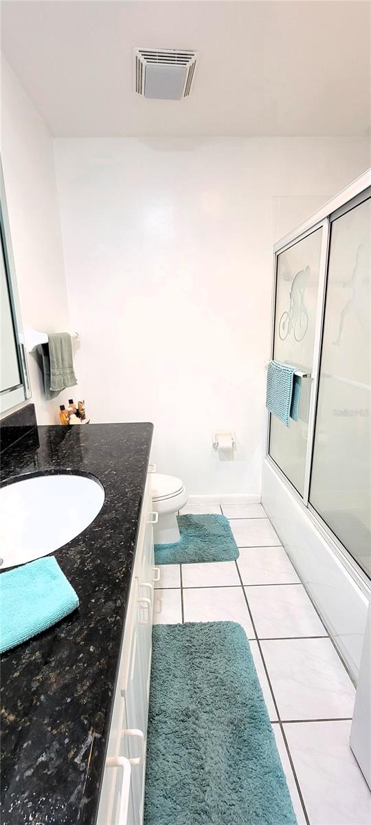 IMPERIAL POINT CONDO - Residential