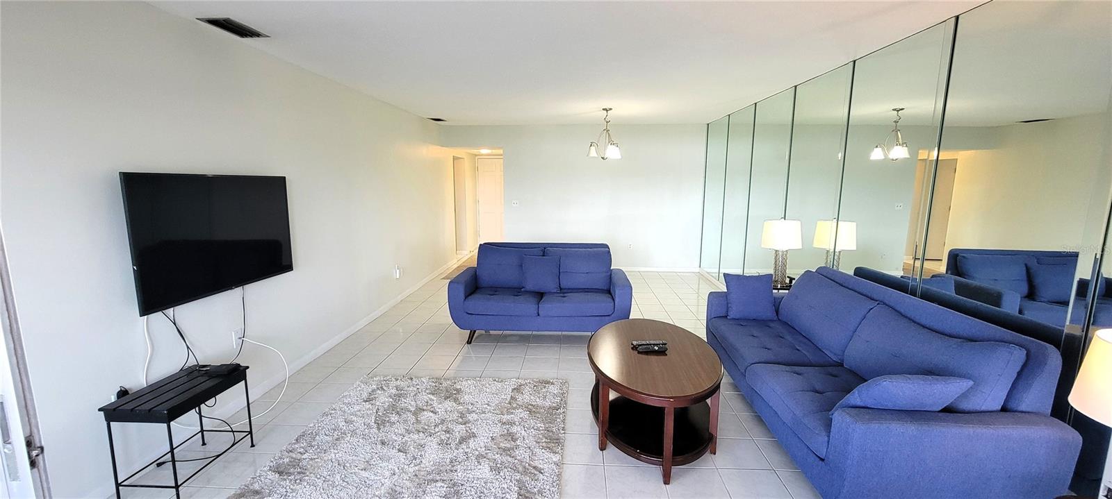 IMPERIAL POINT CONDO - Residential