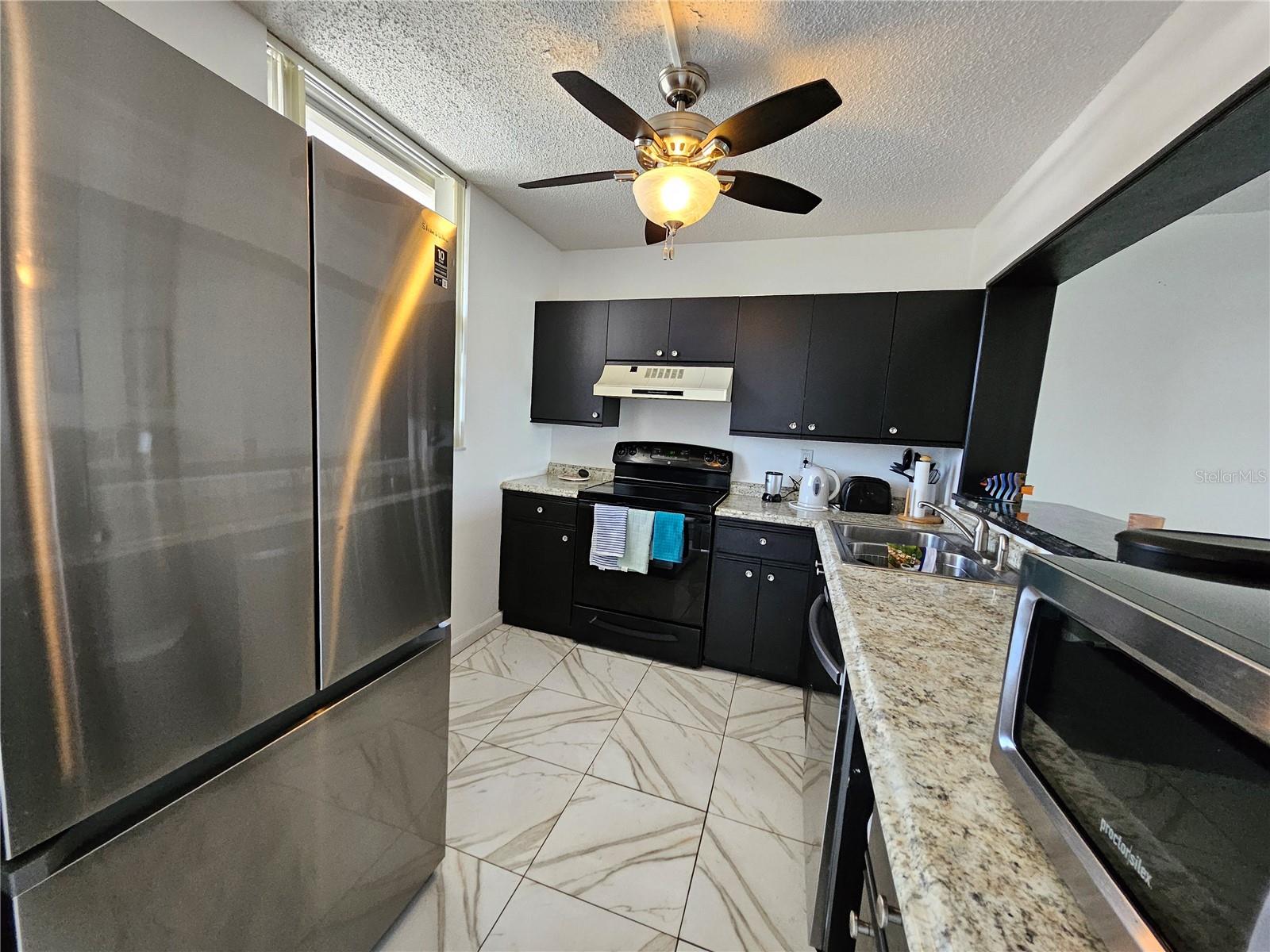 BAY ISLAND GROUP 2 - Residential Lease