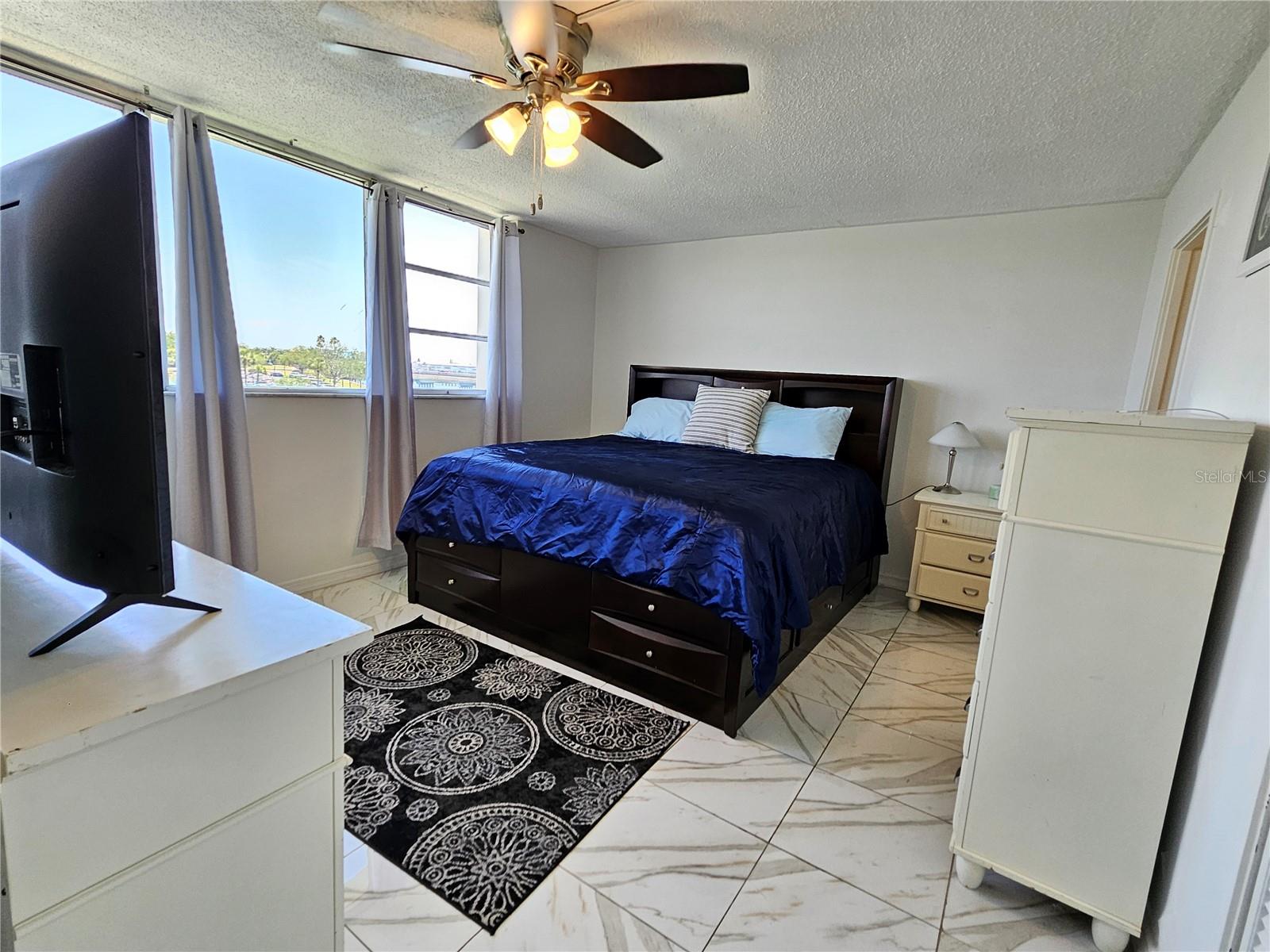 BAY ISLAND GROUP 2 - Residential Lease