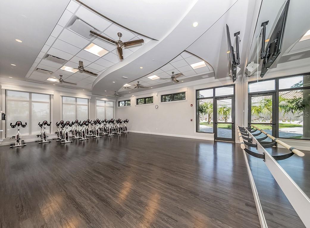 LAKEWOOD NATIONAL - Residential