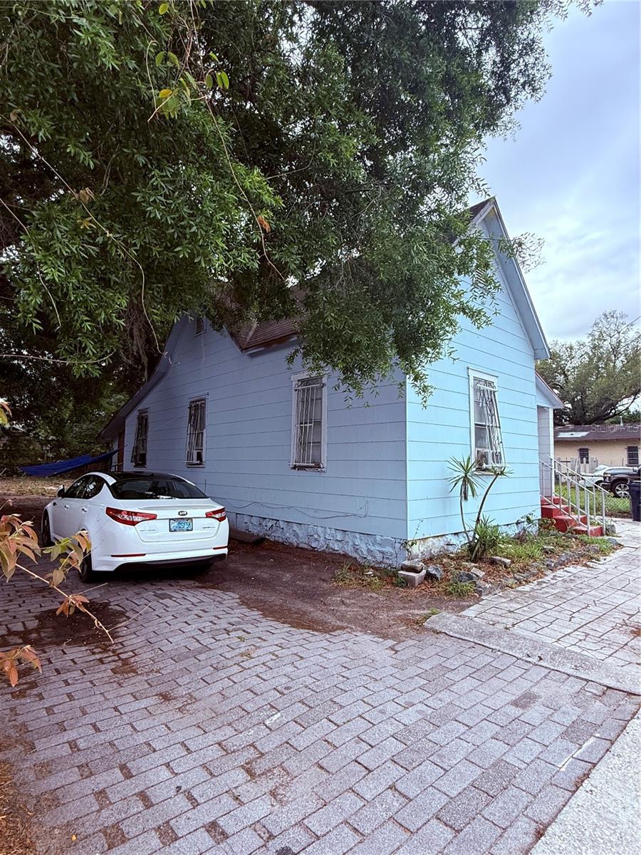 BUFFALO PARK - Residential