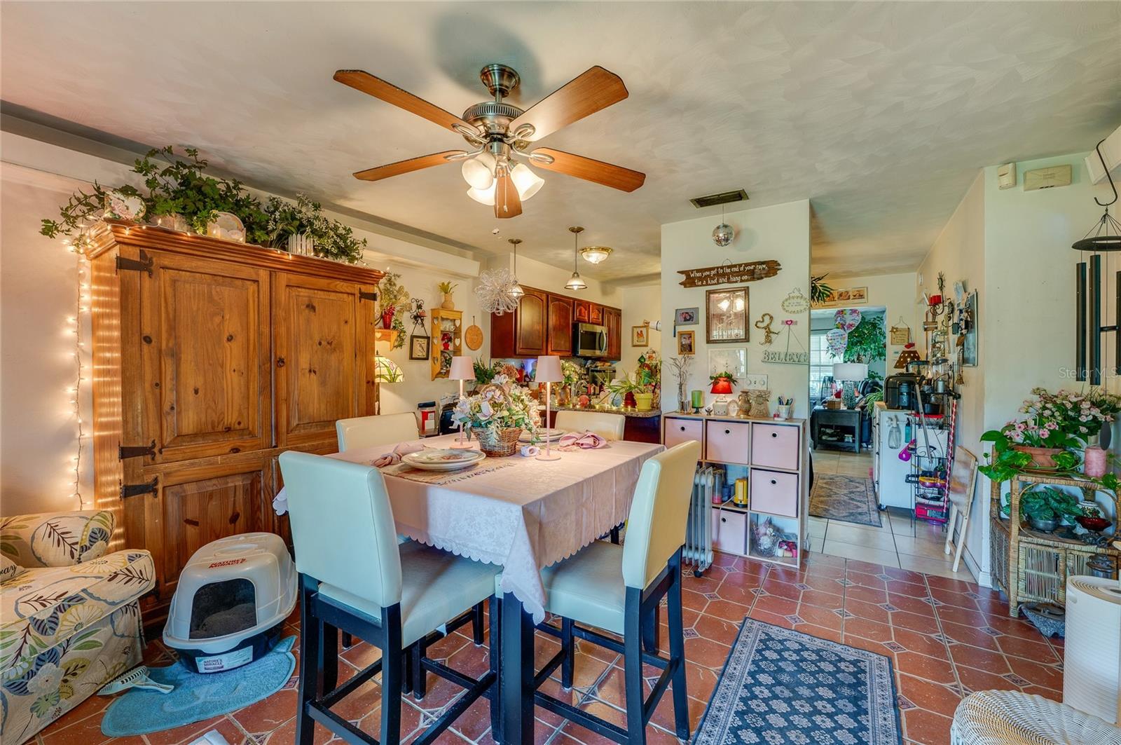 BEVERLY HILLS UN 14 - Residential