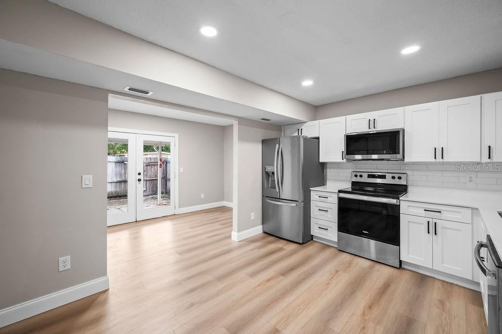 824 W 25TH STREET