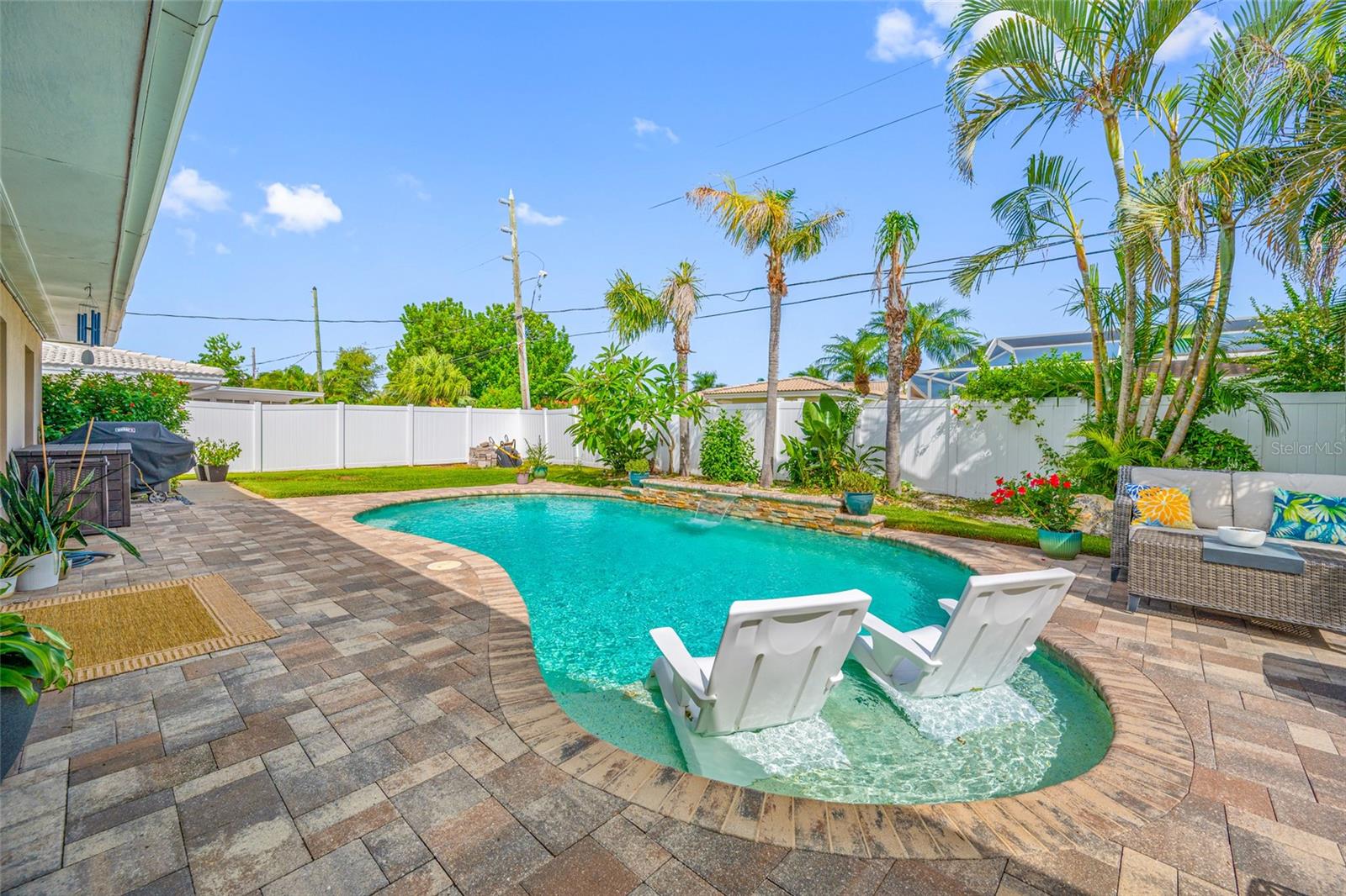 14921 SOVEREIGN DRIVE