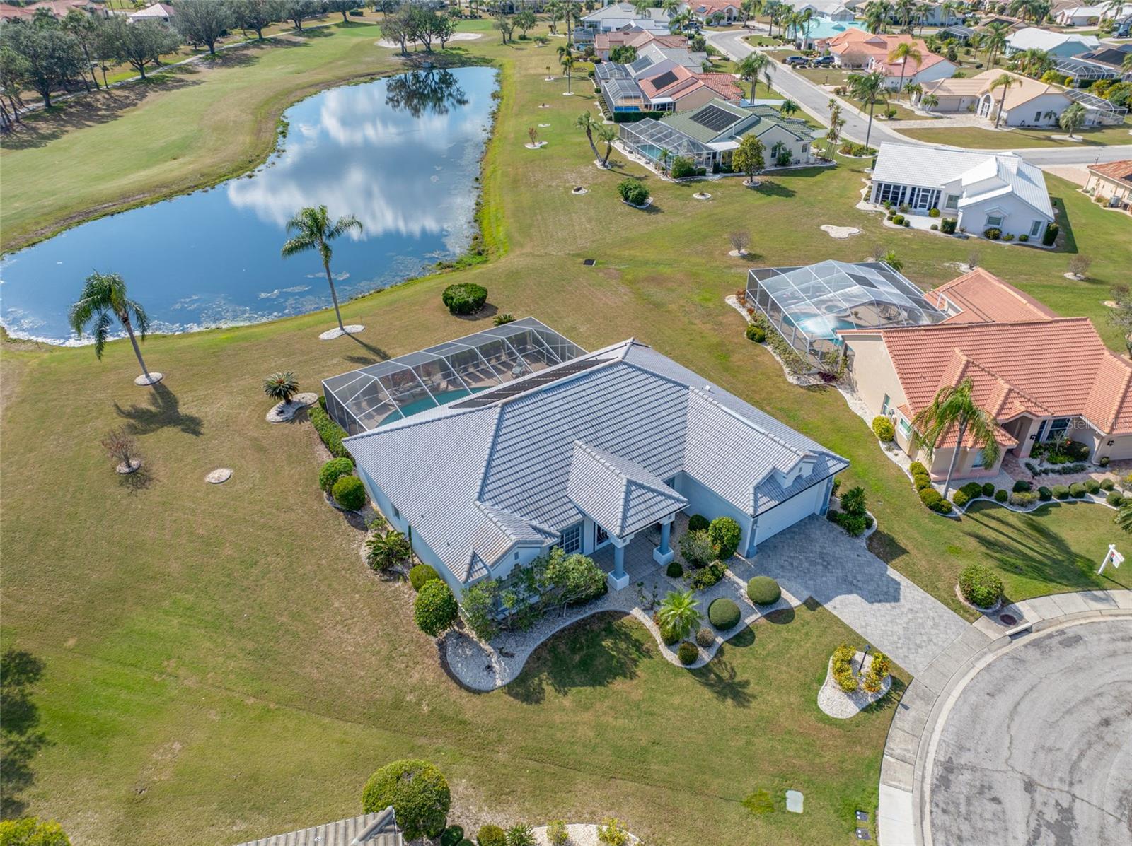 2011 CAPTIVA COURT