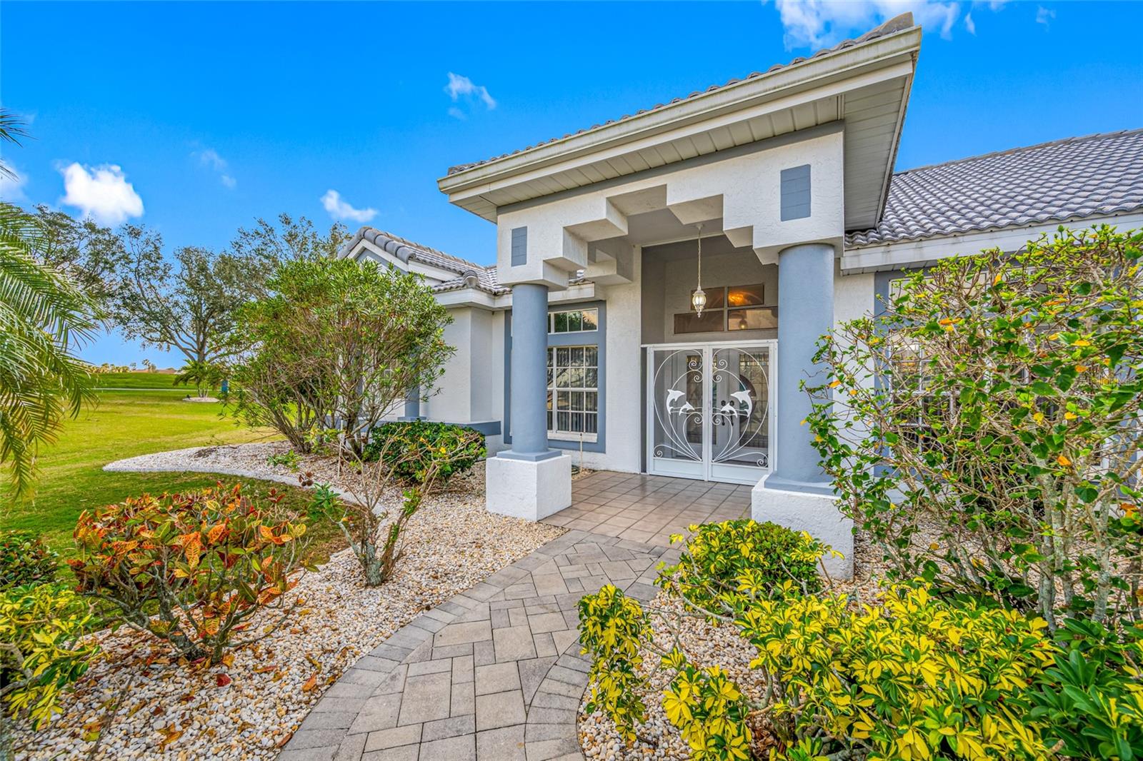 2011 CAPTIVA COURT