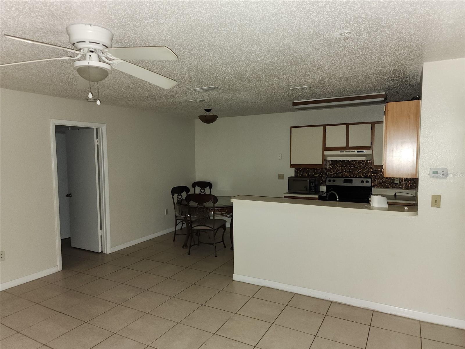 LANDING A CONDO - Residential