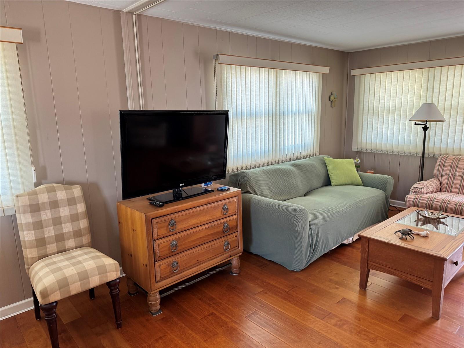 BROOK TO BAY - Residential