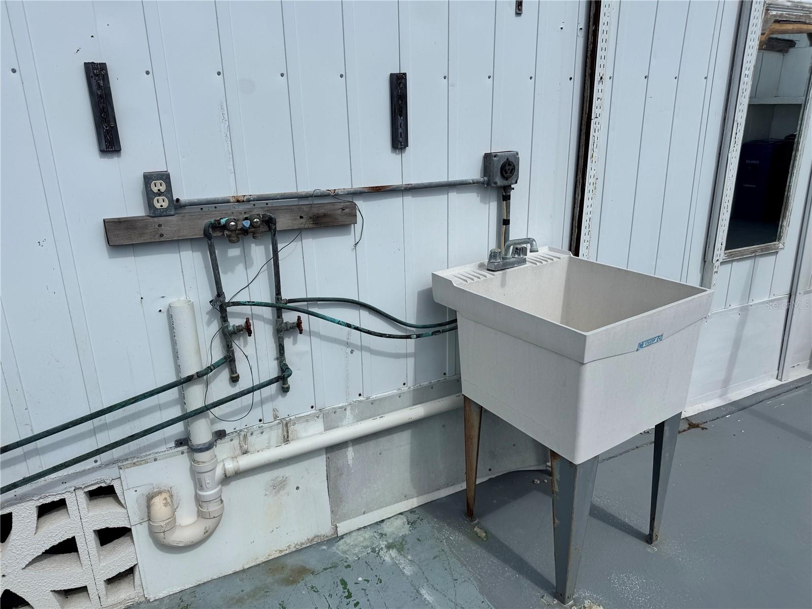 BROOK TO BAY - Residential