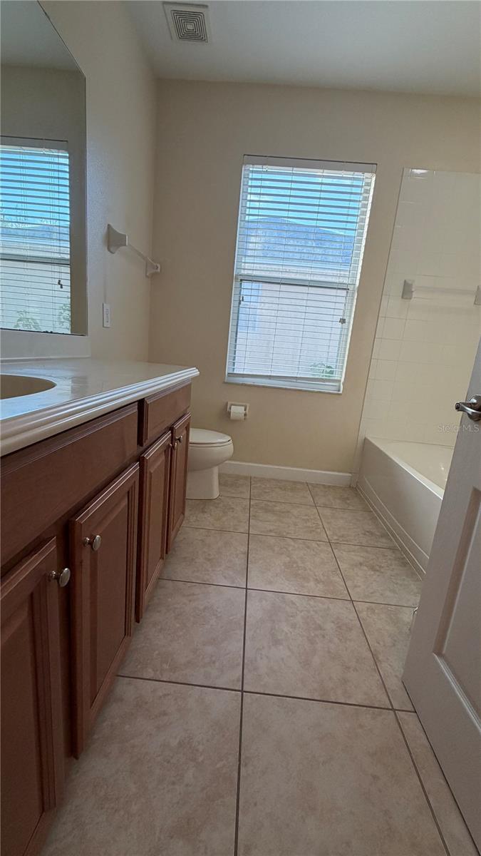 CLERMONT NOTTINGHAM AT LEGENDS - Residential Lease