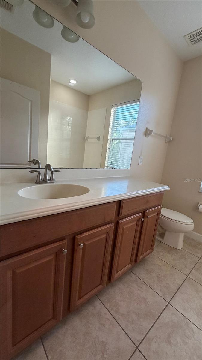 CLERMONT NOTTINGHAM AT LEGENDS - Residential Lease