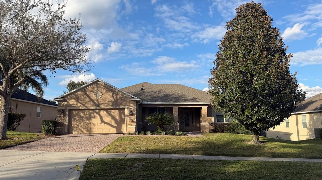 Photo of 1020 Glenraven Lane, Clermont, FL 34711 (MLS # O6372714)