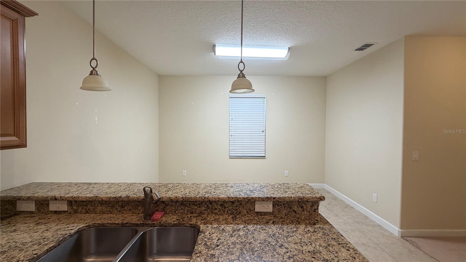 CLERMONT NOTTINGHAM AT LEGENDS - Residential Lease