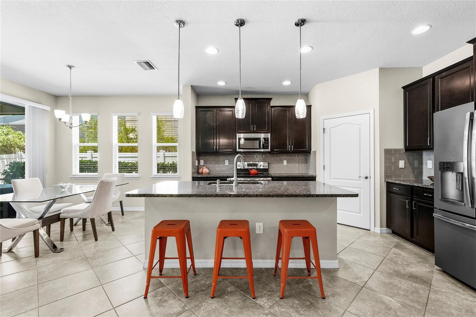 LUNA BAY - Residential
