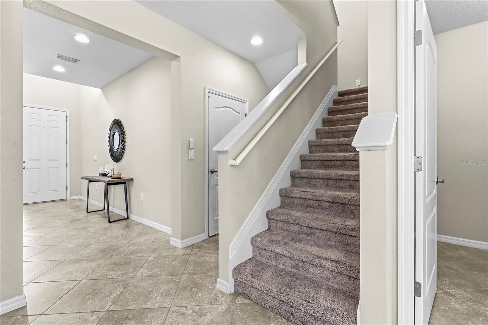 LUNA BAY - Residential