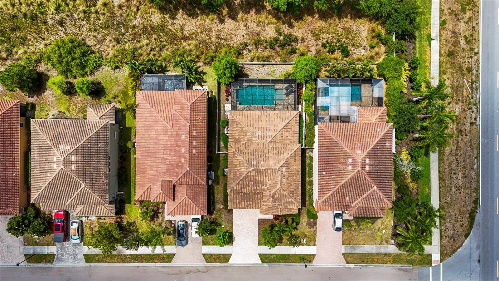 LUNA BAY - Residential