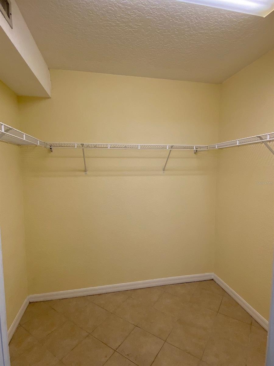 Jy Detwilers 1st Add - Residential Lease