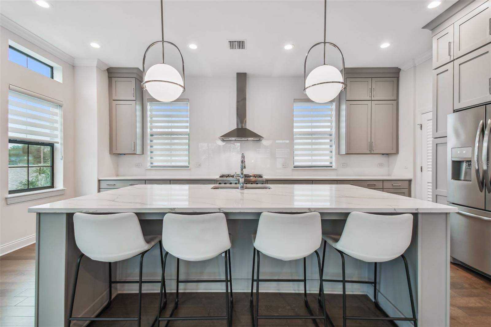 UPTOWN CRESCENT LAKE - Residential Lease