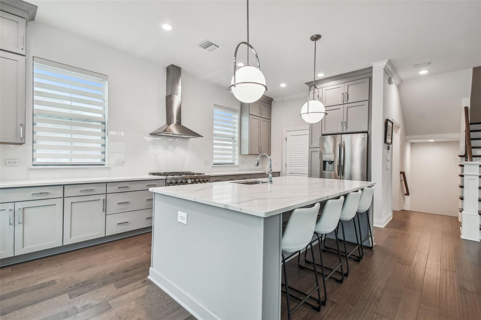 UPTOWN CRESCENT LAKE - Residential Lease