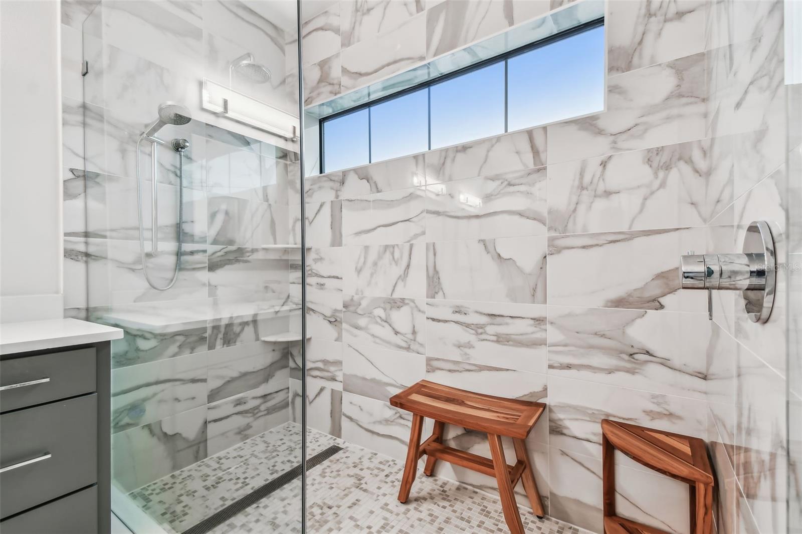 UPTOWN CRESCENT LAKE - Residential Lease