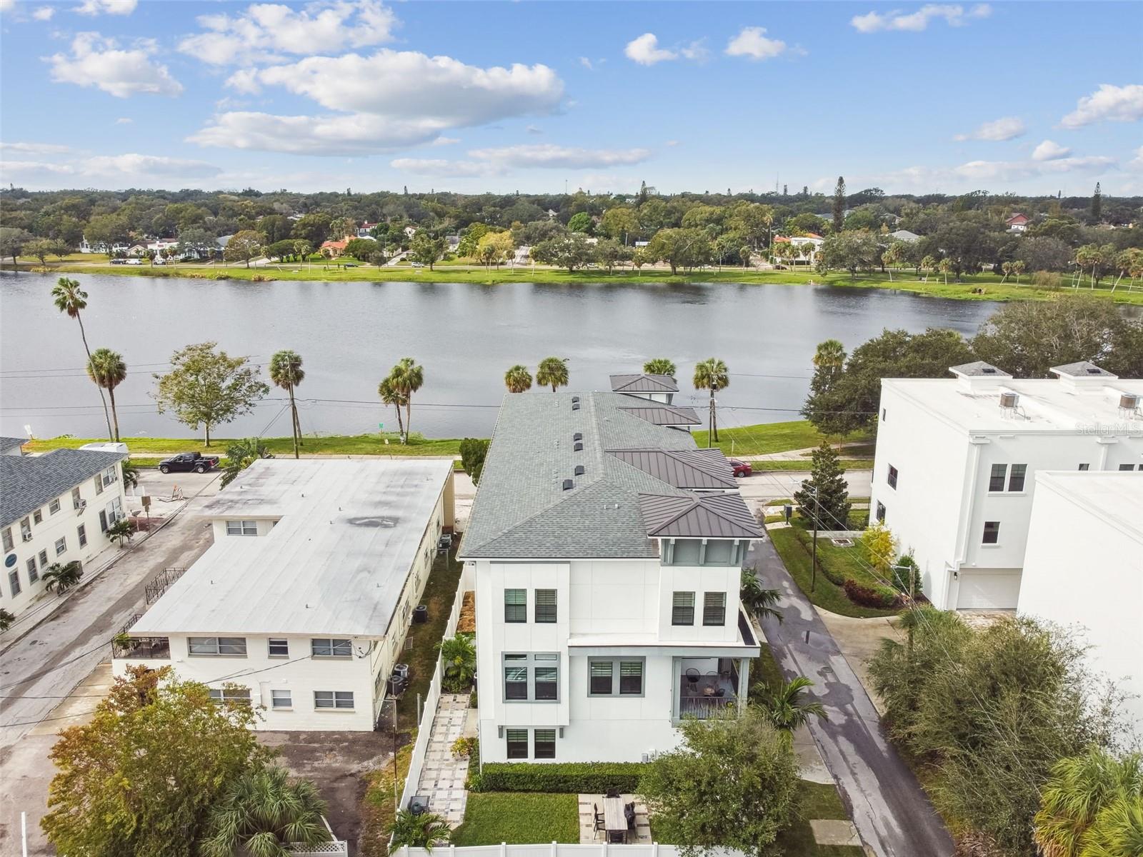 UPTOWN CRESCENT LAKE - Residential Lease