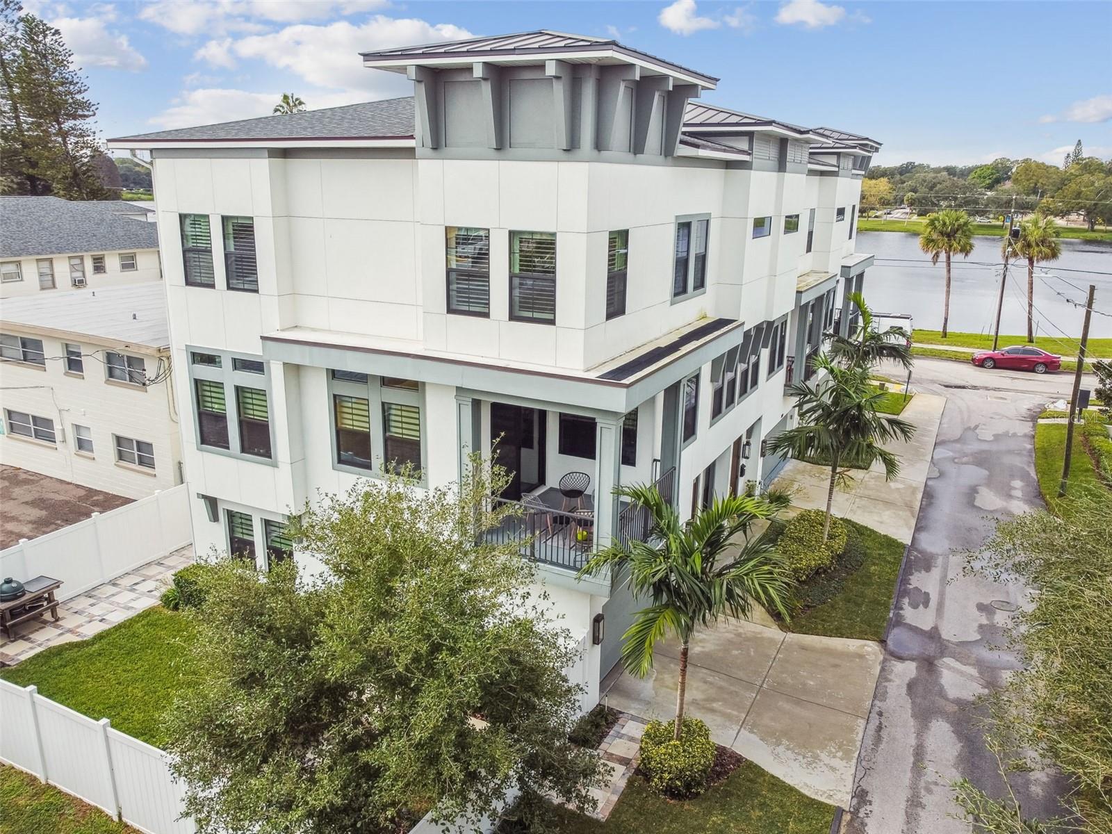 UPTOWN CRESCENT LAKE - Residential Lease