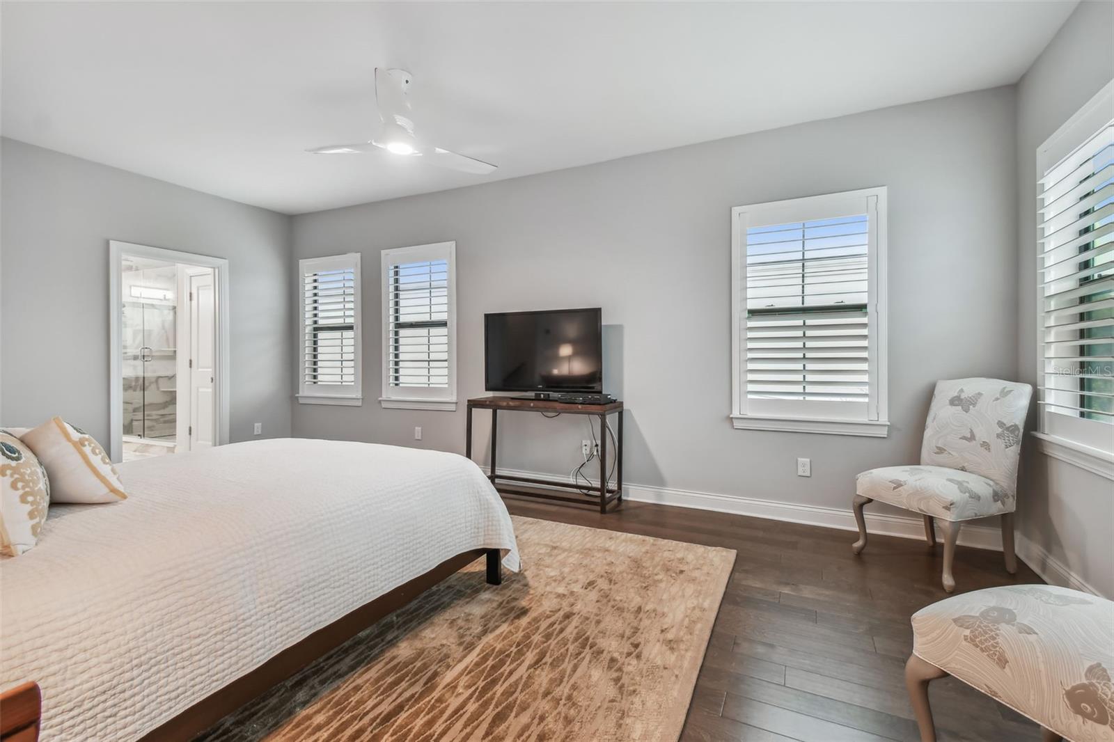 UPTOWN CRESCENT LAKE - Residential Lease