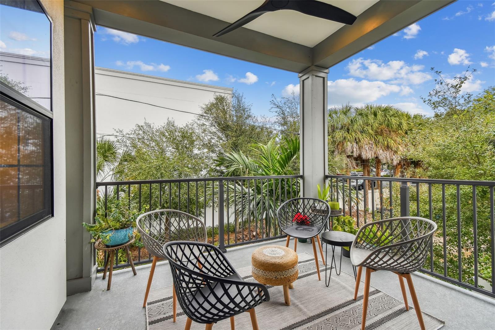 UPTOWN CRESCENT LAKE - Residential Lease