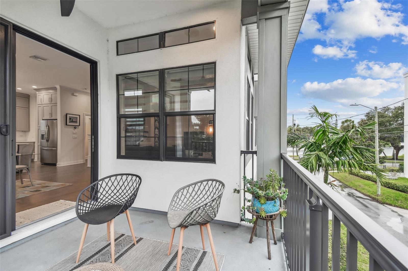 UPTOWN CRESCENT LAKE - Residential Lease