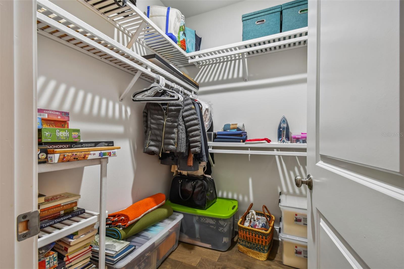 UPTOWN CRESCENT LAKE - Residential Lease